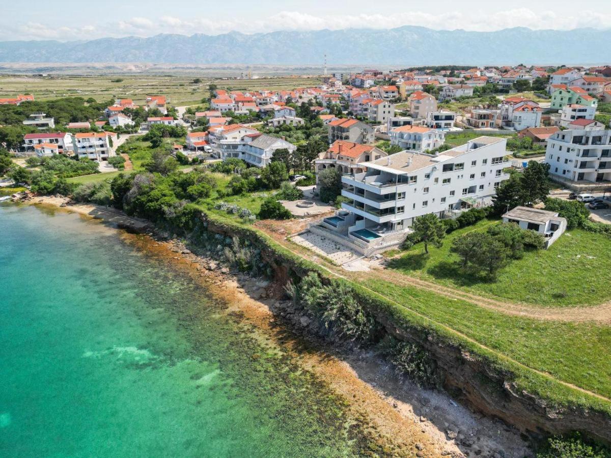 Appartamento Oceanfront Povljana Esterno foto