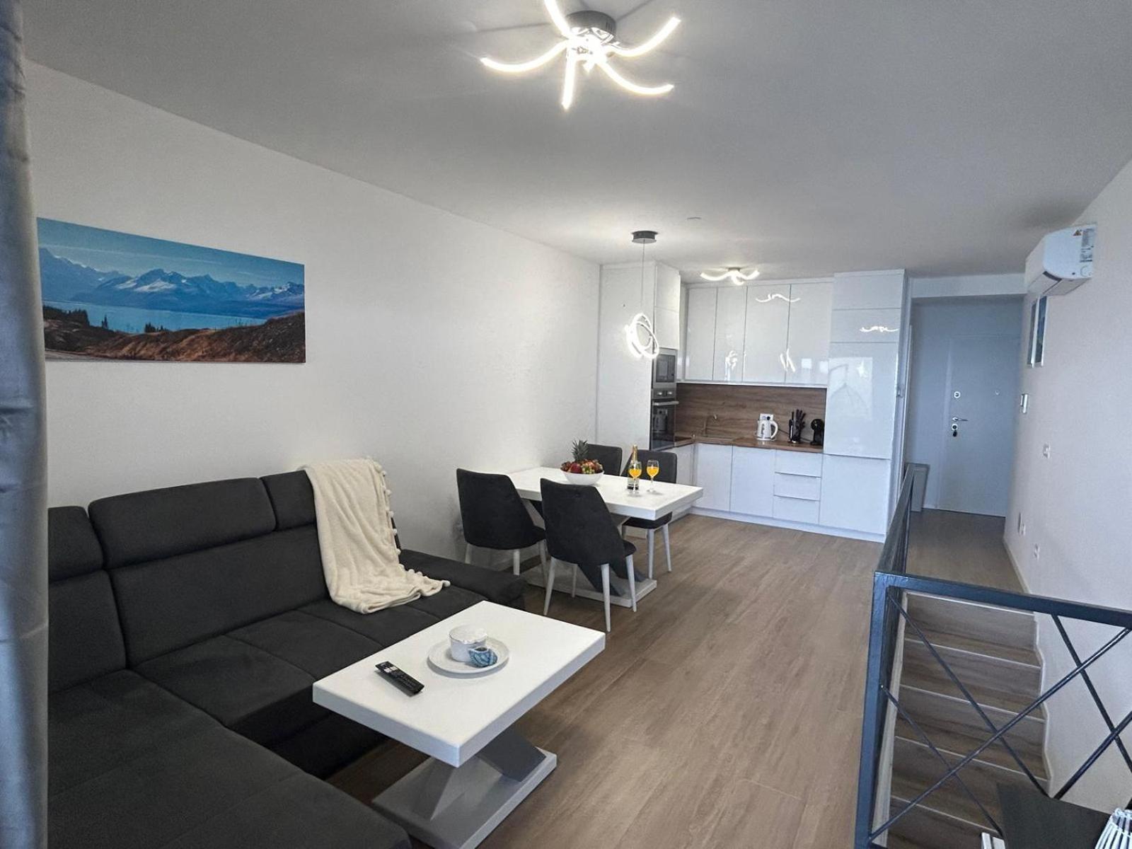 Appartamento Oceanfront Povljana Esterno foto