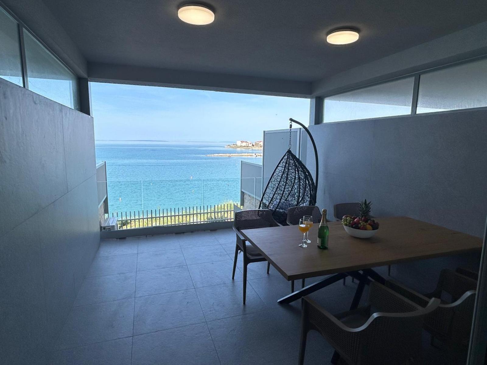 Appartamento Oceanfront Povljana Esterno foto