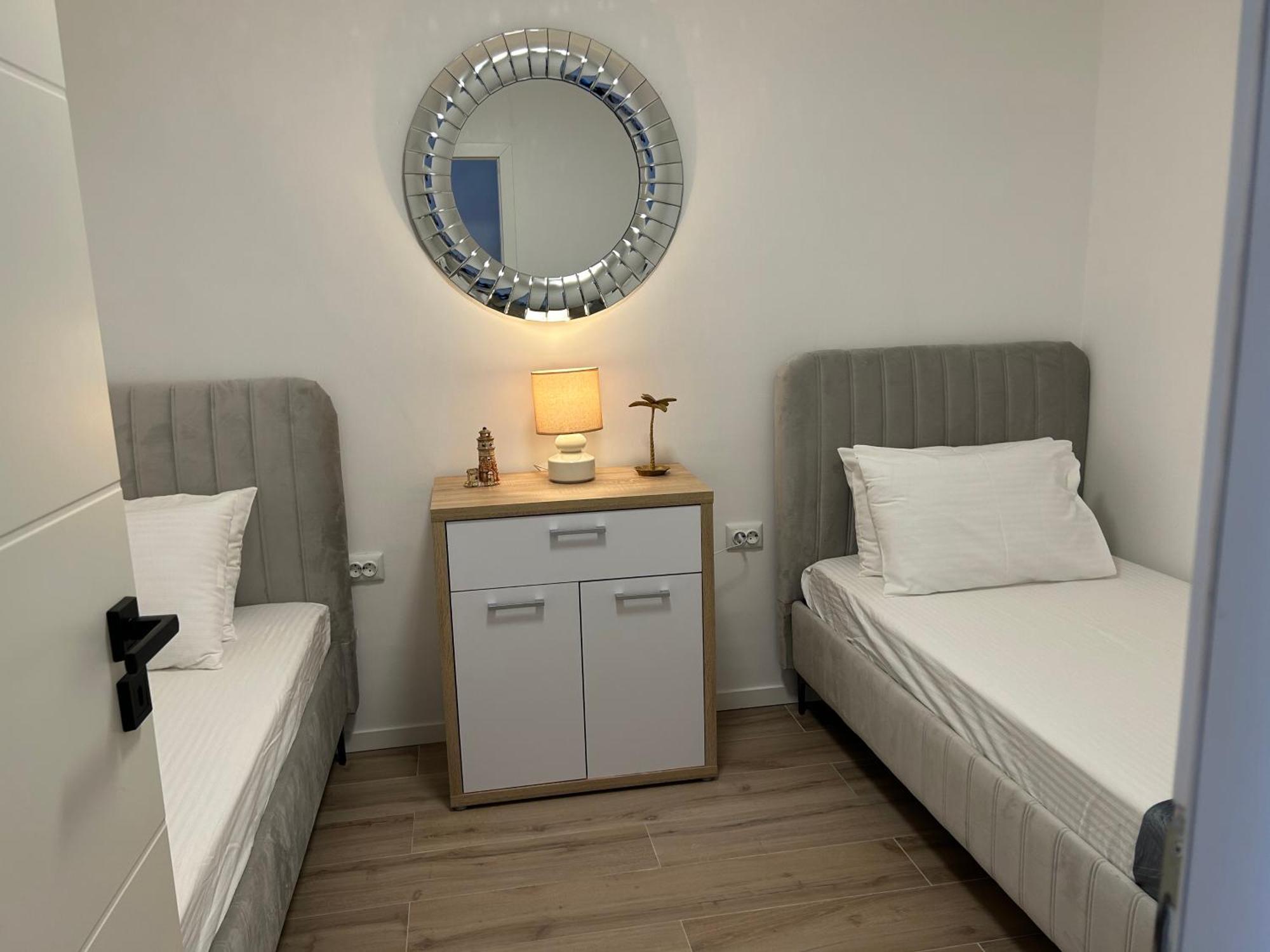 Appartamento Oceanfront Povljana Esterno foto